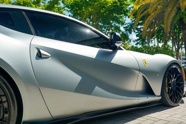 2018 Ferrari 812 Superfast - Image 27 of 31