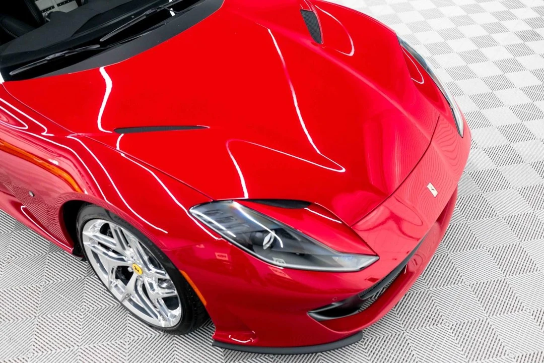 2018 Ferrari 812 Superfast - Image 21 of 31