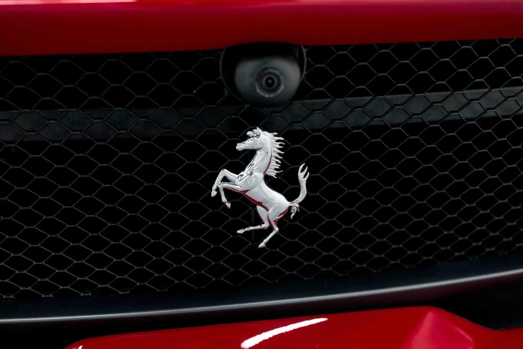 2018 Ferrari 812 Superfast - Image 17 of 31