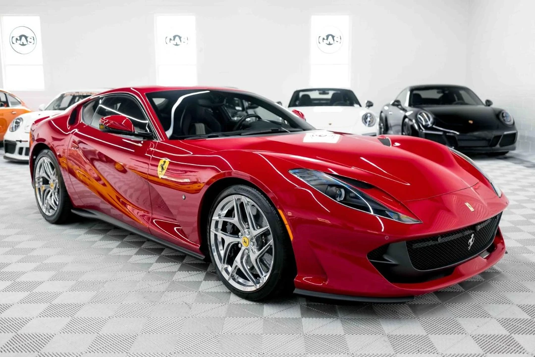 2018 Ferrari 812 Superfast - Image 6 of 31
