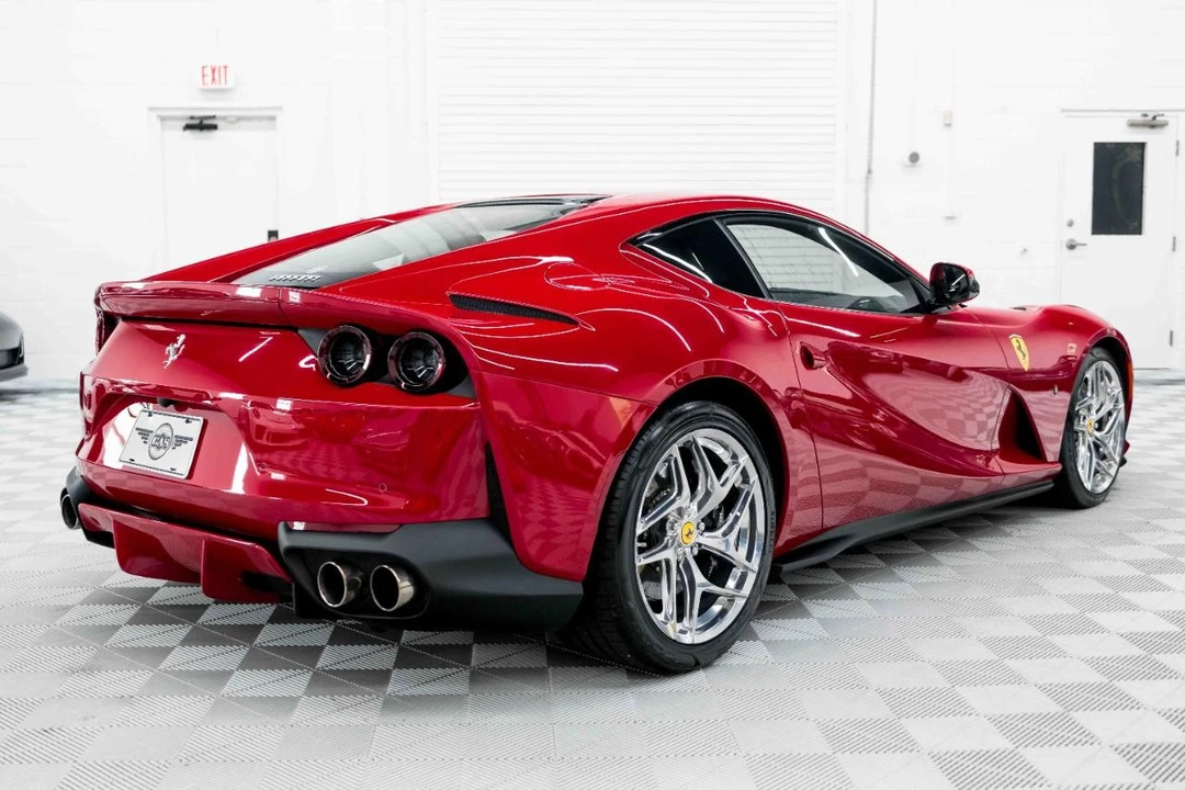 2018 Ferrari 812 Superfast - Image 8 of 31
