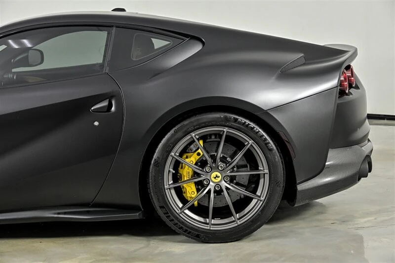 2018 Ferrari 812 Superfast - Image 8 of 31