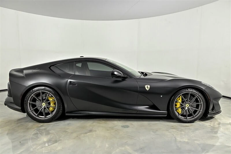 2018 Ferrari 812 Superfast - Image 13 of 31