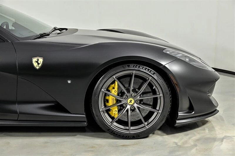 2018 Ferrari 812 Superfast - Image 14 of 31