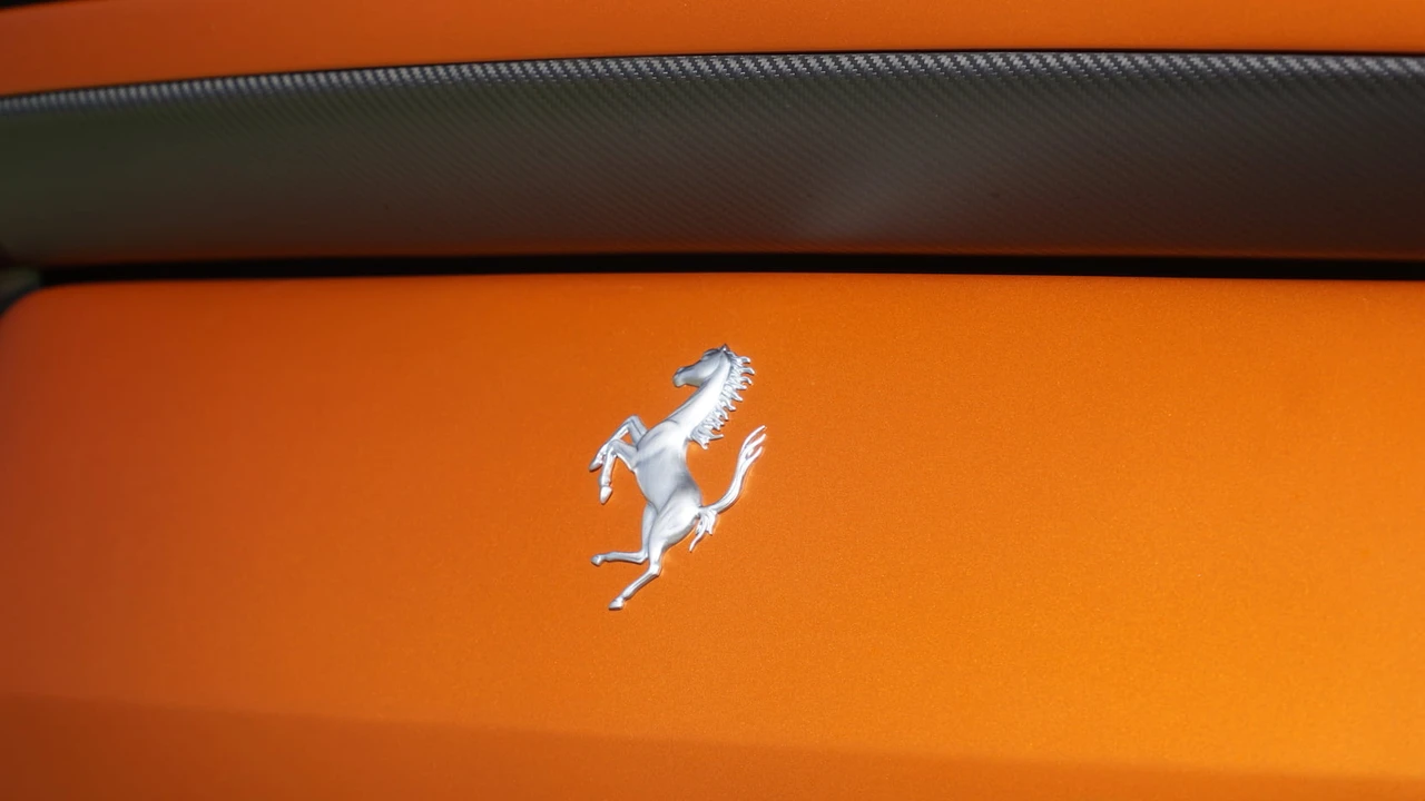 2018 Ferrari 812 Superfast - Image 17 of 22