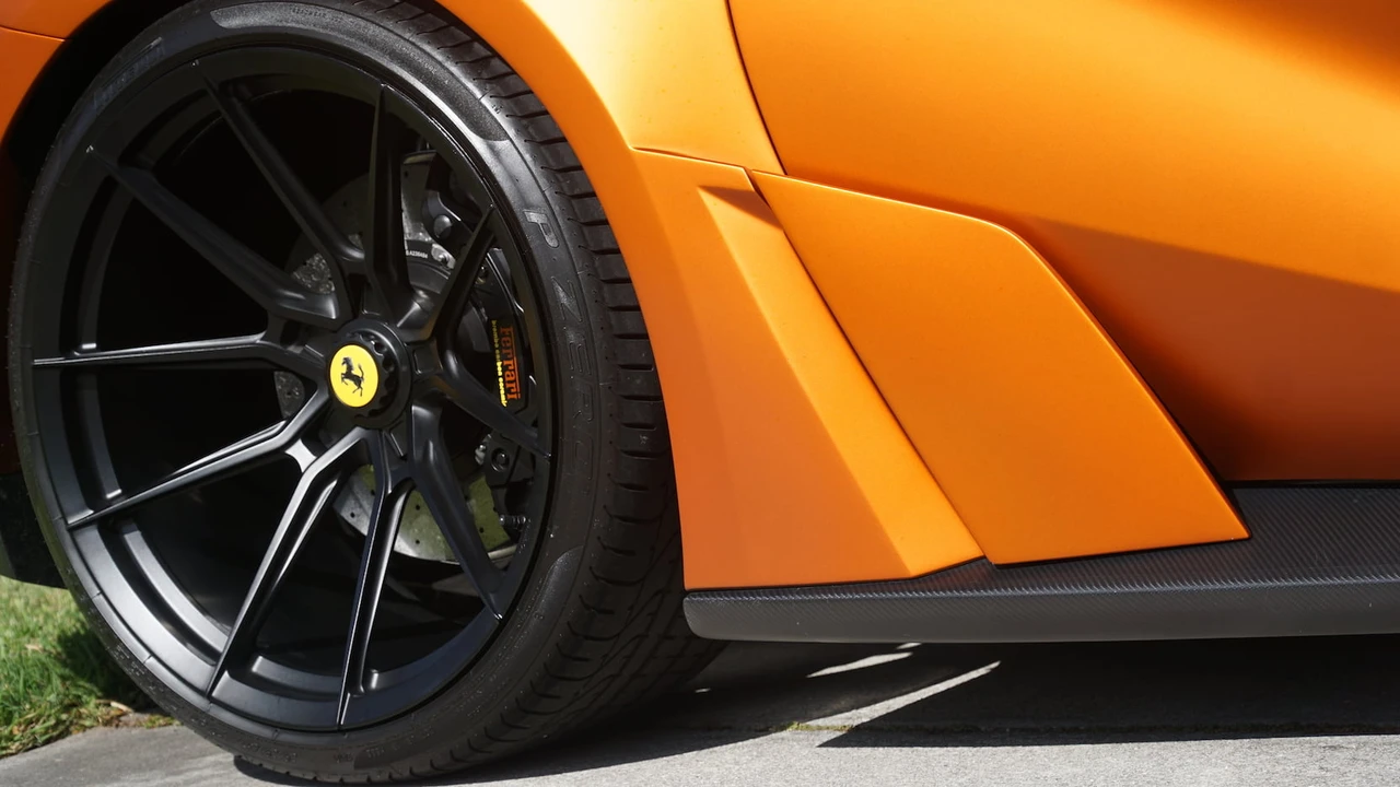 2018 Ferrari 812 Superfast - Image 19 of 22