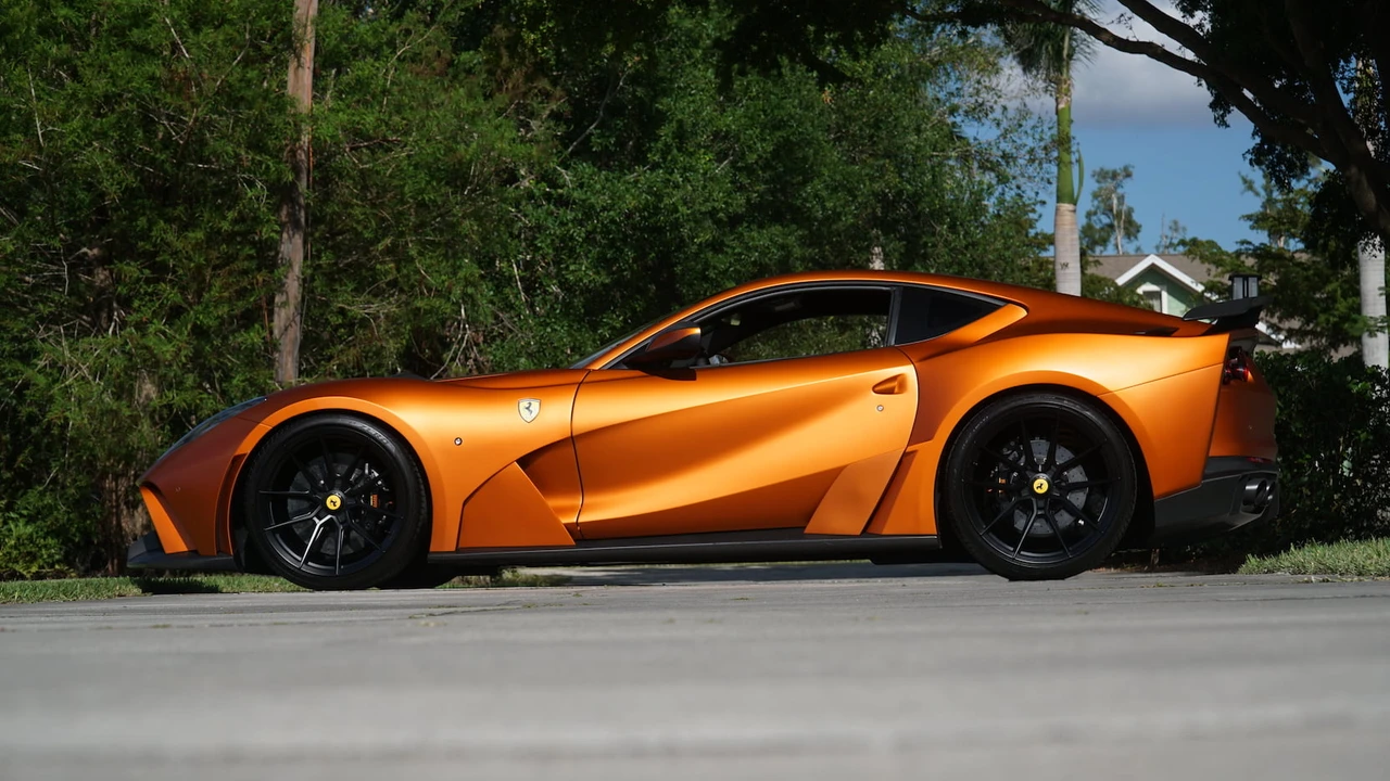 2018 Ferrari 812 Superfast - Image 21 of 22