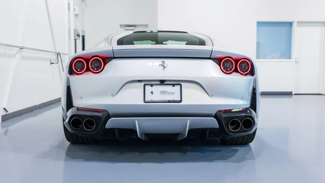 2018 Ferrari 812 Superfast - Image 14 of 15