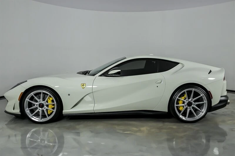 2018 Ferrari 812 Superfast - Image 8 of 31