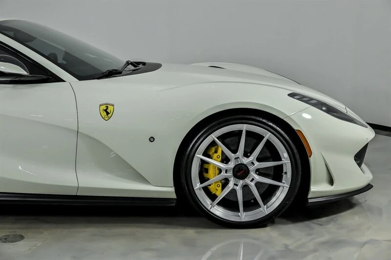 2018 Ferrari 812 Superfast - Image 15 of 31
