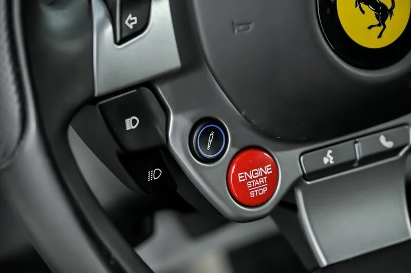 2018 Ferrari 812 Superfast - Image 25 of 31