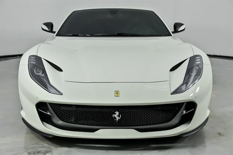 2018 Ferrari 812 Superfast - Image 5 of 31