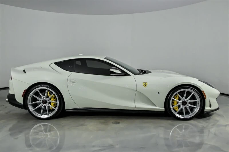 2018 Ferrari 812 Superfast - Image 14 of 31