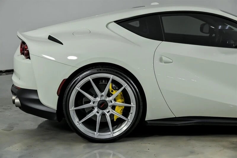 2018 Ferrari 812 Superfast - Image 13 of 31