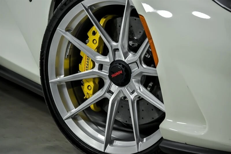 2018 Ferrari 812 Superfast - Image 4 of 31
