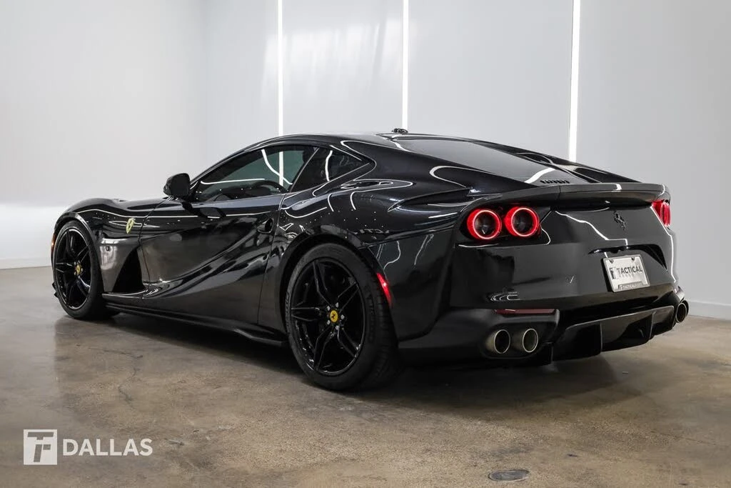 2018 Ferrari 812 Superfast - Image 8 of 31