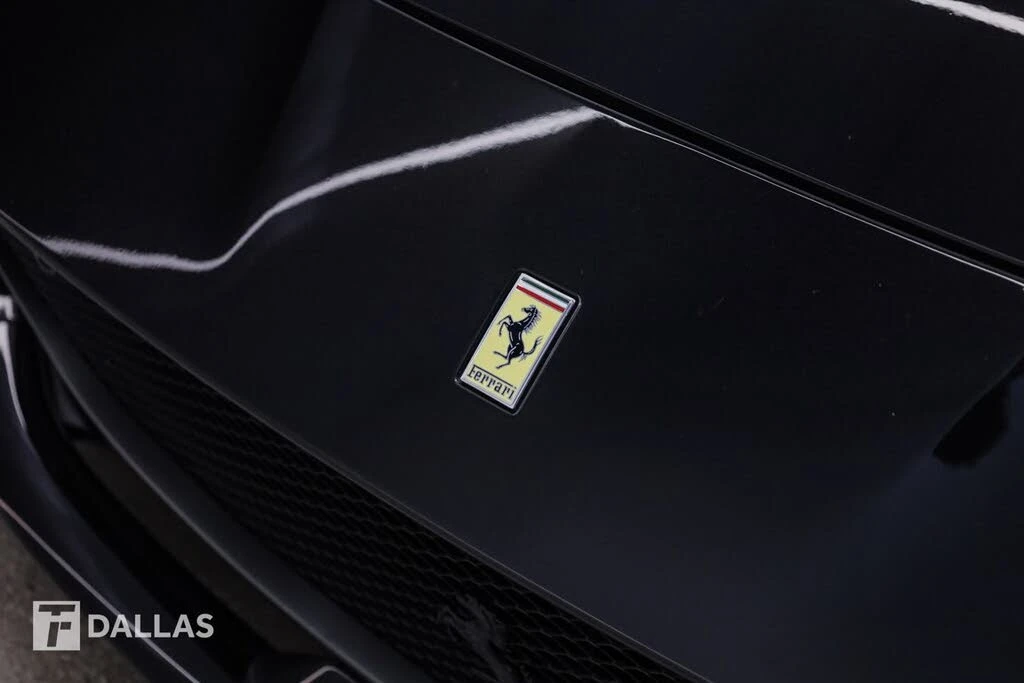 2018 Ferrari 812 Superfast - Image 19 of 31