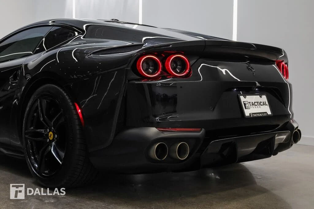 2018 Ferrari 812 Superfast - Image 9 of 31