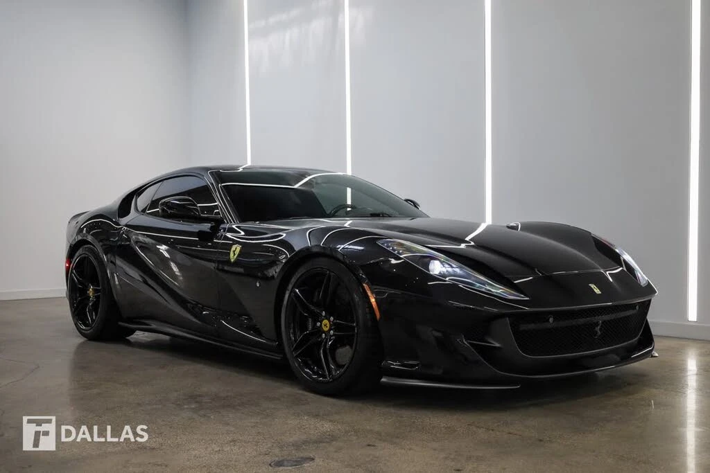 2018 Ferrari 812 Superfast - Image 14 of 31
