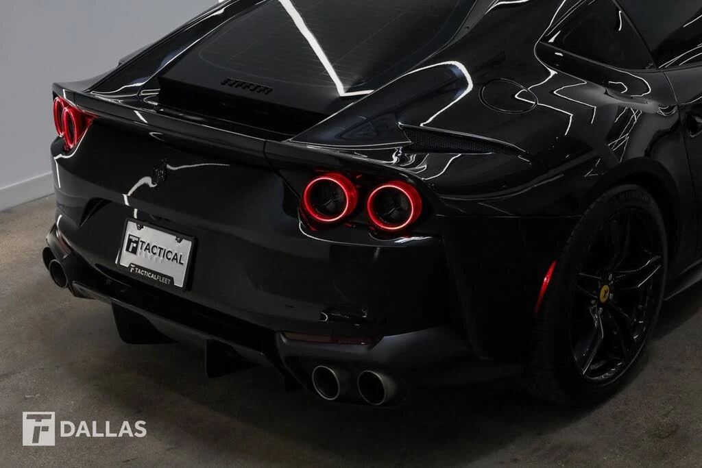2018 Ferrari 812 Superfast - Image 12 of 31
