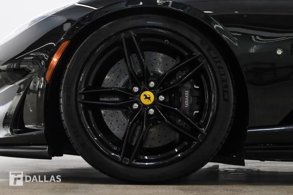2018 Ferrari 812 Superfast - Image 6 of 31