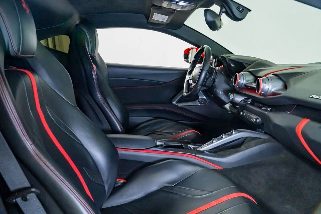 2018 Ferrari 812 Superfast - Image 25 of 31