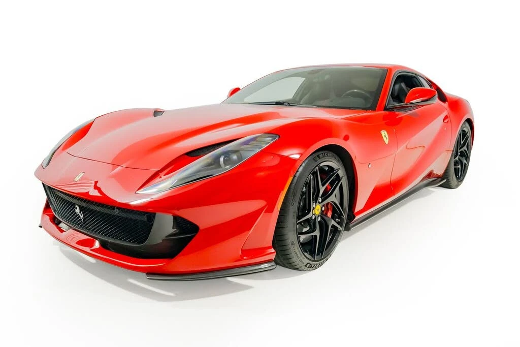 2018 Ferrari 812 Superfast - Image 2 of 31