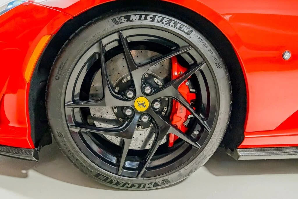 2018 Ferrari 812 Superfast - Image 12 of 31