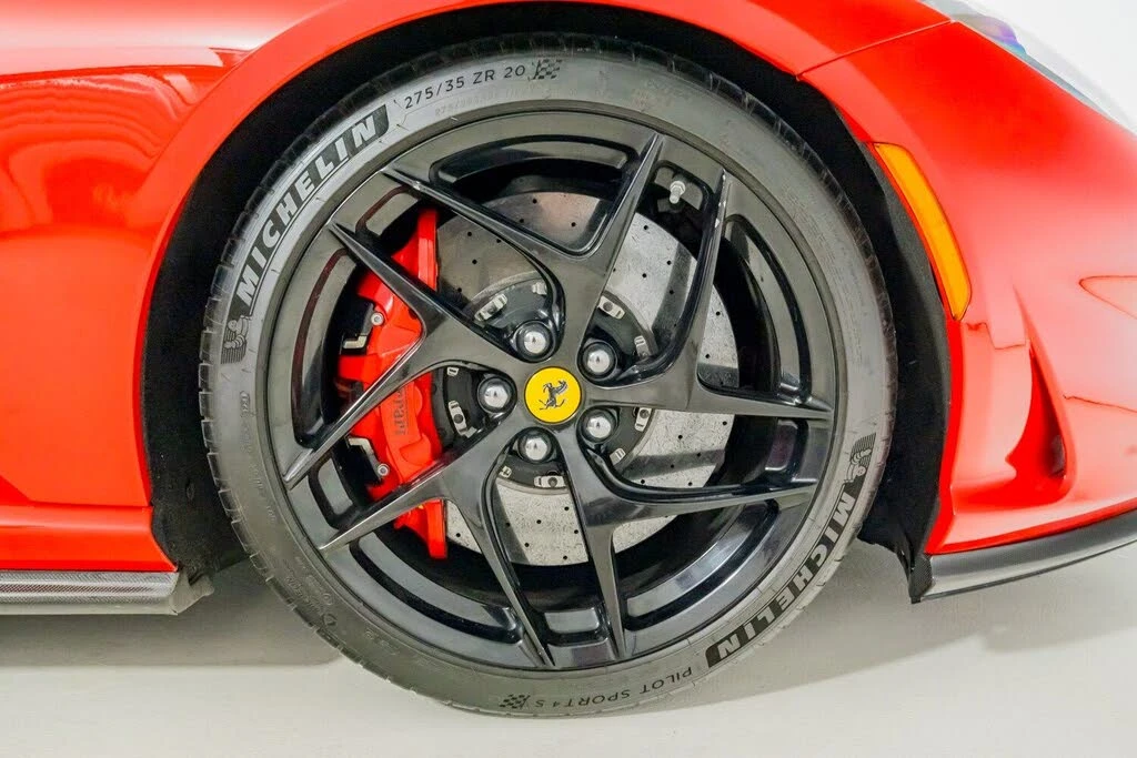 2018 Ferrari 812 Superfast - Image 14 of 31