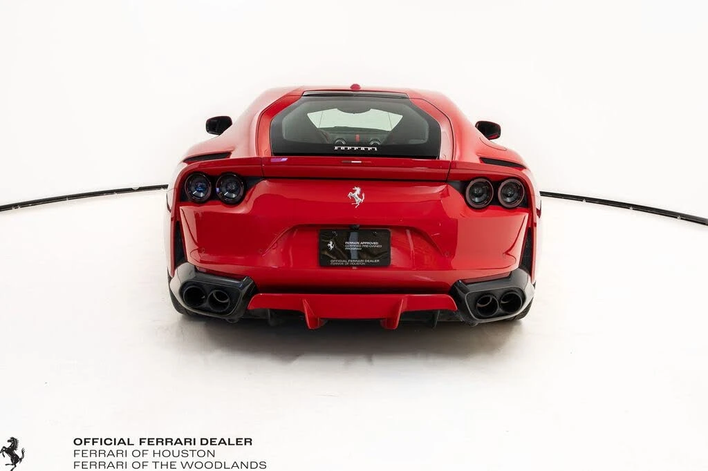 2018 Ferrari 812 Superfast - Image 10 of 31
