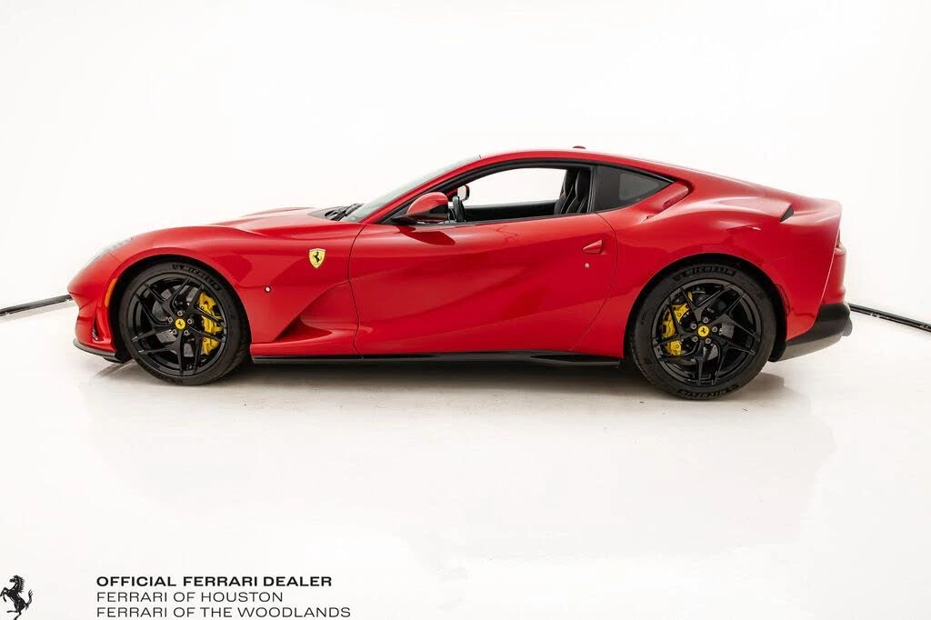 2018 Ferrari 812 Superfast - Image 8 of 31