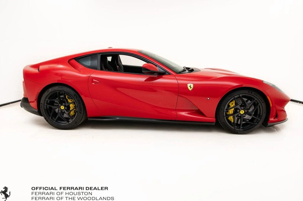 2018 Ferrari 812 Superfast - Image 3 of 31