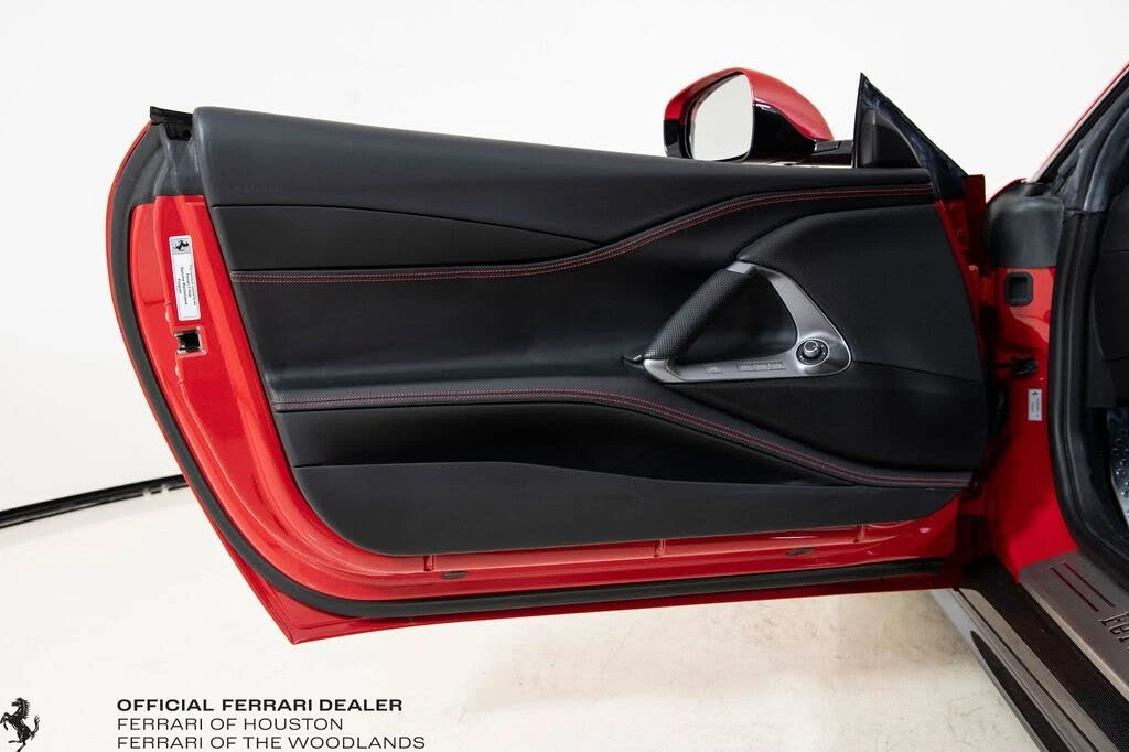 2018 Ferrari 812 Superfast - Image 23 of 31