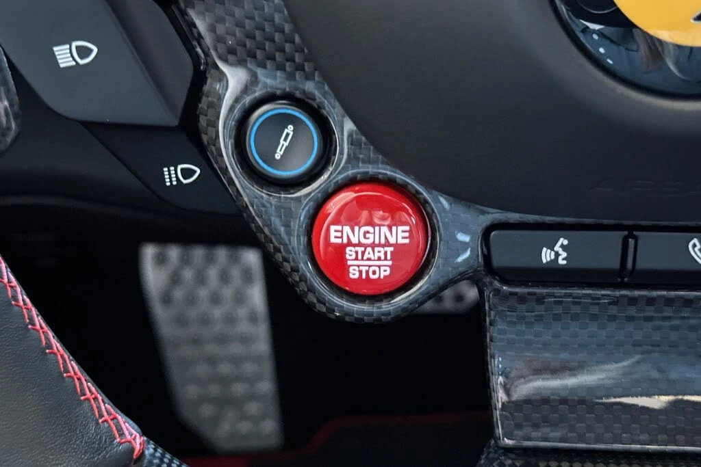 2018 Ferrari 812 Superfast - Image 27 of 31
