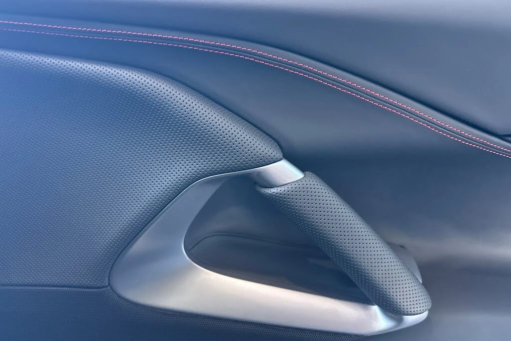 2018 Ferrari 812 Superfast - Image 18 of 31