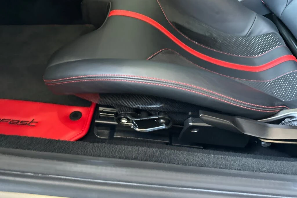 2018 Ferrari 812 Superfast - Image 14 of 31
