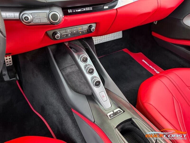 2018 Ferrari 812 Superfast - Image 17 of 31