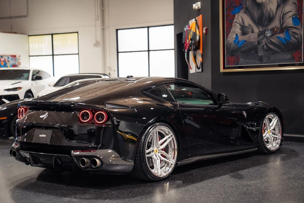 2018 Ferrari 812 Superfast - Image 11 of 31