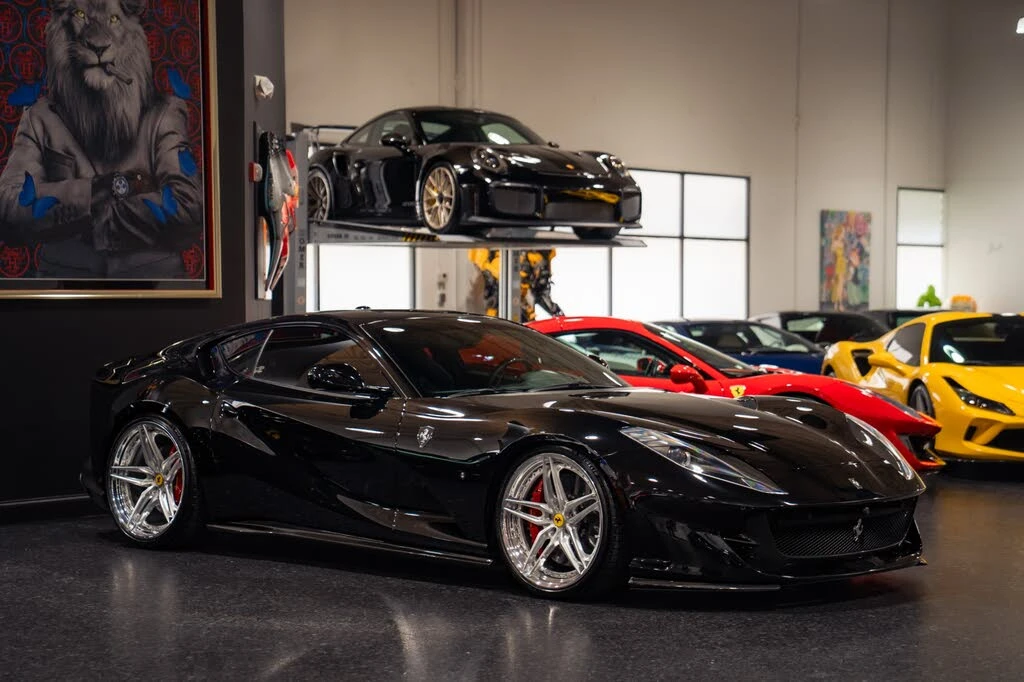 2018 Ferrari 812 Superfast - Image 10 of 31