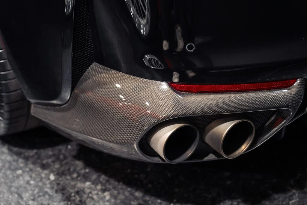2018 Ferrari 812 Superfast - Image 26 of 31