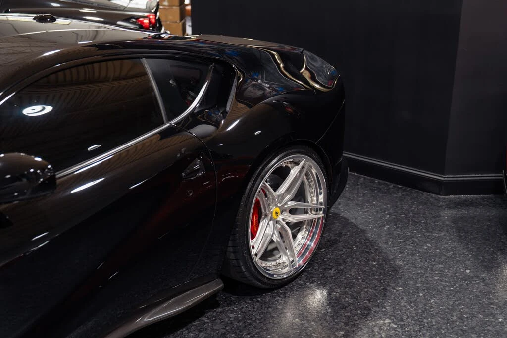 2018 Ferrari 812 Superfast - Image 16 of 31