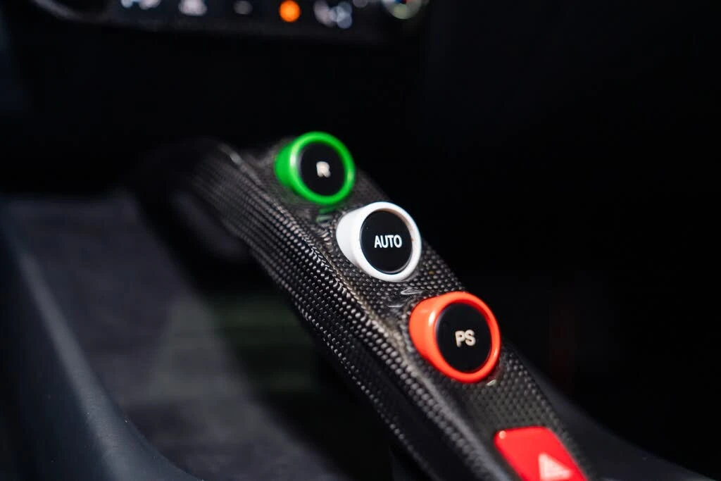 2018 Ferrari 812 Superfast - Image 5 of 31