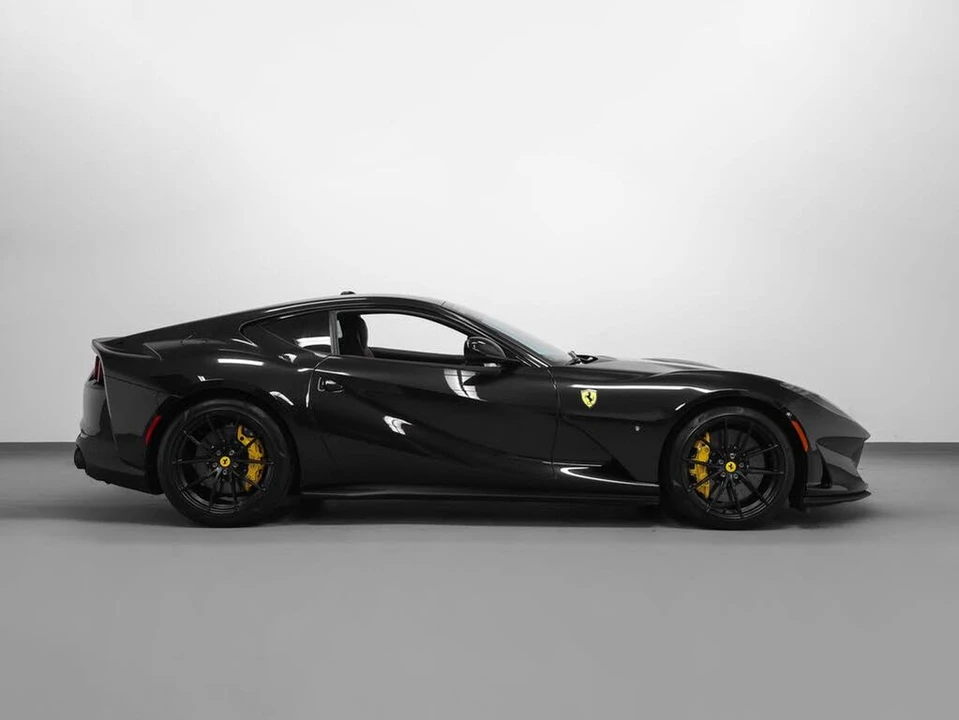 2018 Ferrari 812 Superfast - Image 4 of 31
