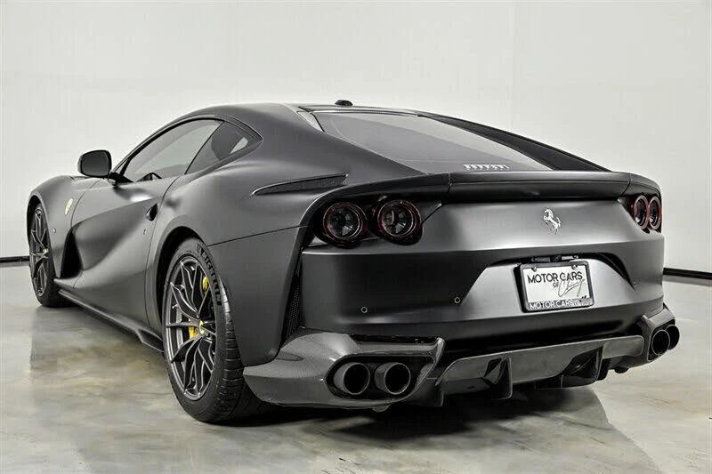 2018 Ferrari 812 Superfast - Image 9 of 31