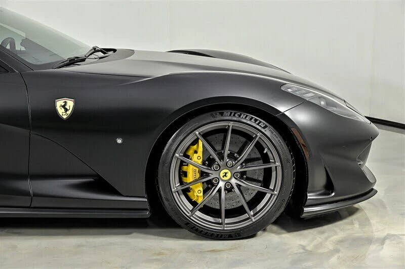 2018 Ferrari 812 Superfast - Image 14 of 31