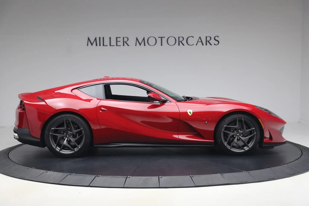 2018 Ferrari 812 Superfast - Image 9 of 31
