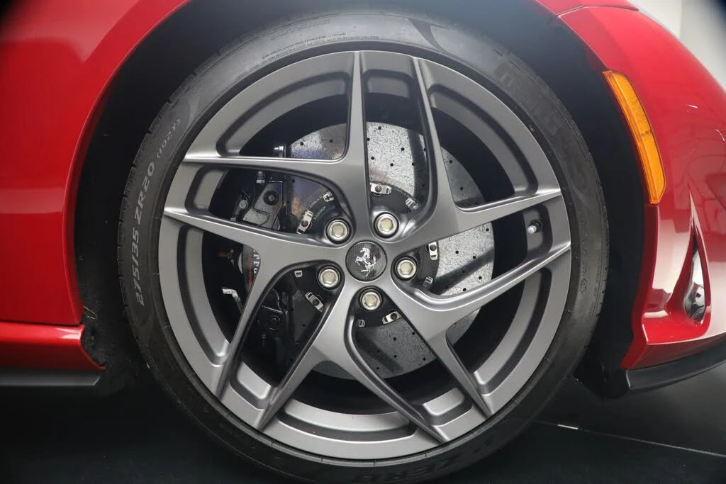 2018 Ferrari 812 Superfast - Image 26 of 31