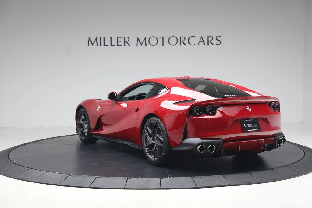 2018 Ferrari 812 Superfast - Image 5 of 31