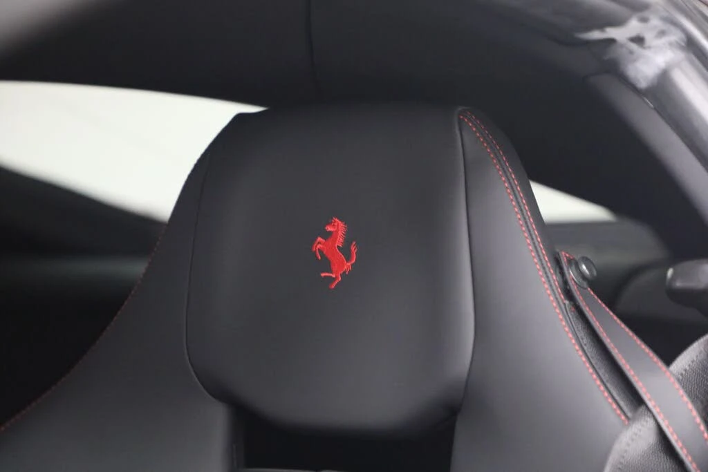 2018 Ferrari 812 Superfast - Image 22 of 31