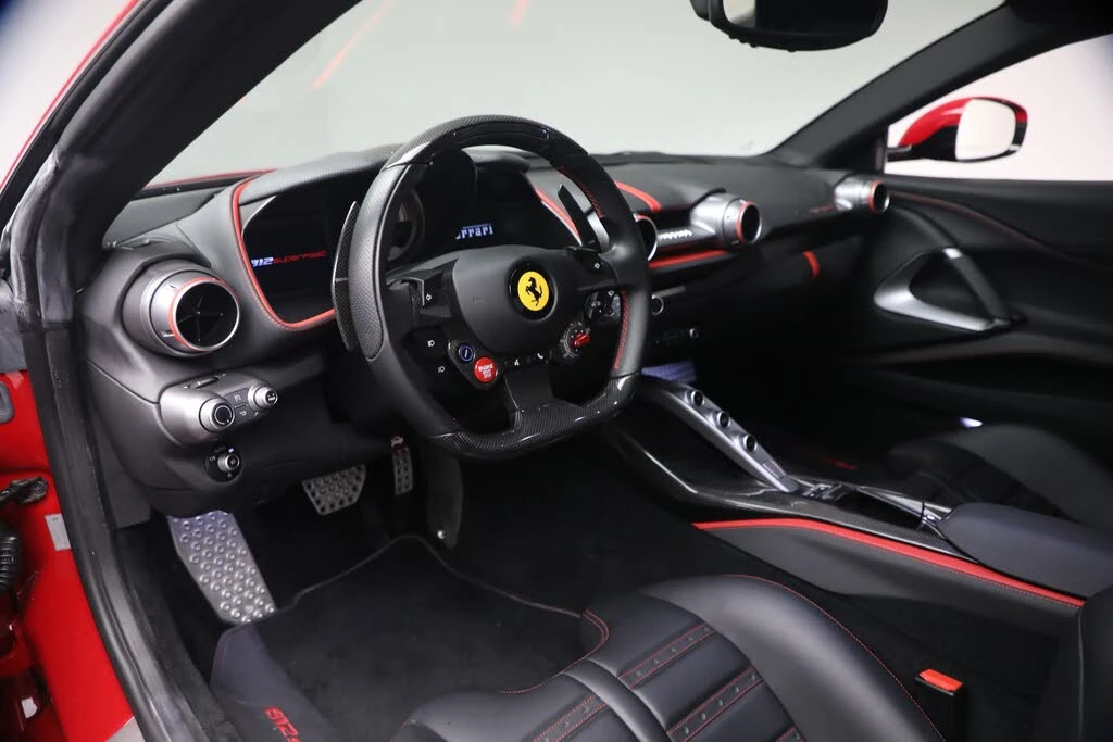 2018 Ferrari 812 Superfast - Image 15 of 31